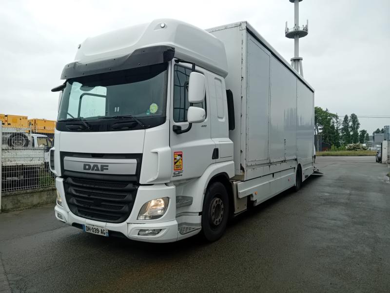 Camion DAF CF 400 Porte voitures