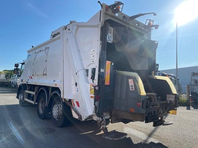 Engin de voirie Renault Premium 310 DXI Camion benne à ordures ménagères