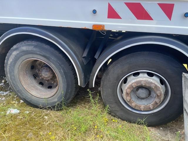 Engin de voirie Volvo FE 320 Camion benne à ordures ménagères