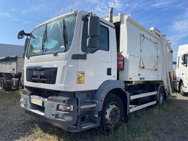Engin de voirie MAN TGM 18.250 Camion benne à ordures ménagères