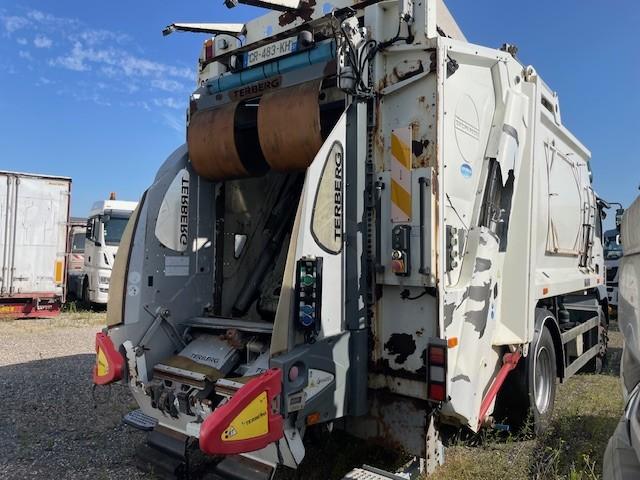 Engin de voirie MAN TGM 18.250 Camion benne à ordures ménagères