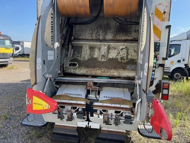 Engin de voirie MAN TGM 18.250 Camion benne à ordures ménagères