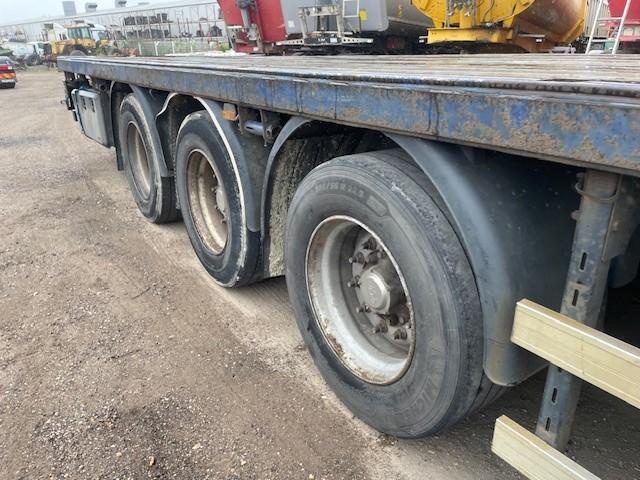Semi-remorque Lecitrailer Plateau