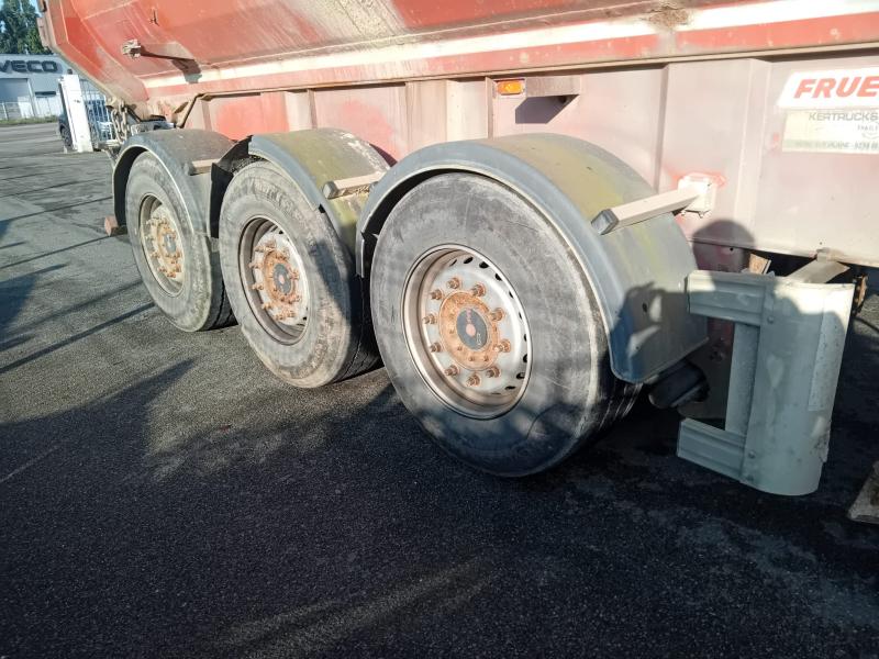 Semi-remorque Fruehauf Benne Benne TP