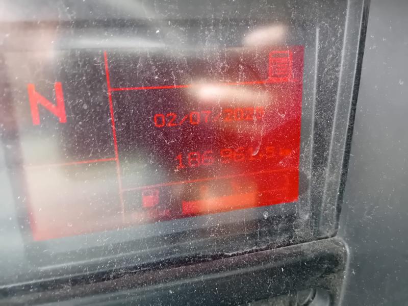 Engin de voirie Renault D26 Camion benne à ordures ménagères