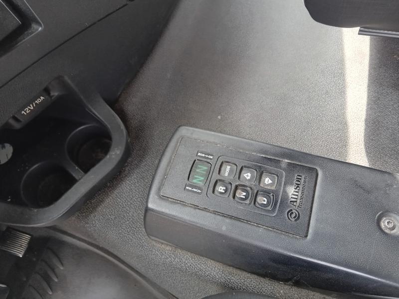 Engin de voirie Renault D26 Camion benne à ordures ménagères
