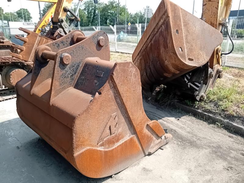 Pelle Caterpillar 320EL Pelle sur chenilles