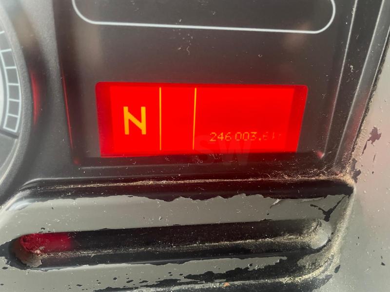 Engin de voirie Renault Premium 310 DXI Camion benne à ordures ménagères