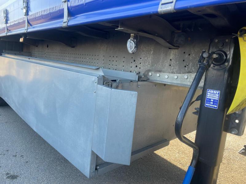 Semi-remorque Schmitz Cargobull Rideaux coulissants PLSC