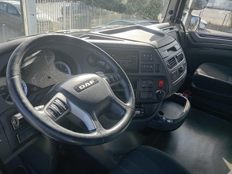 Tracteur DAF XF 460