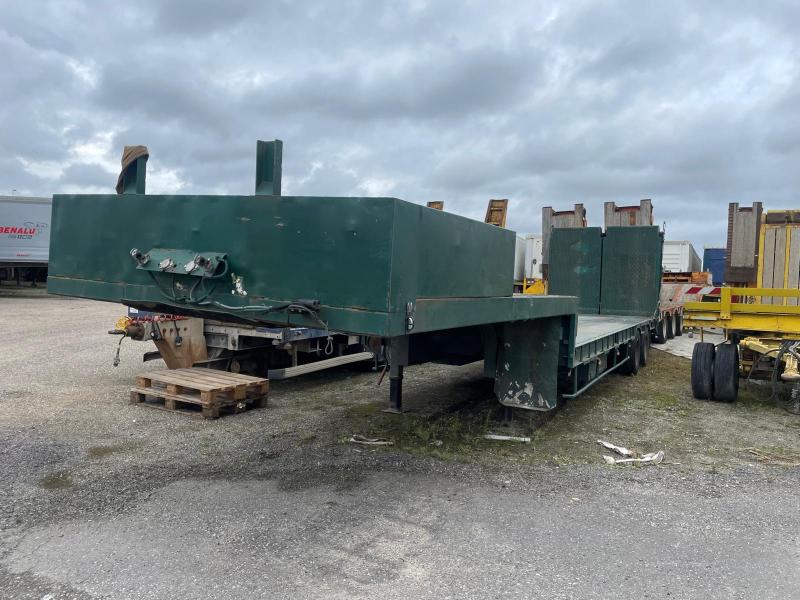 Semi-remorque Castera Porte engins