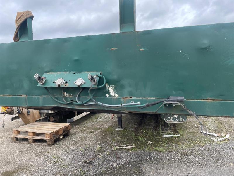 Semi-remorque Castera Porte engins
