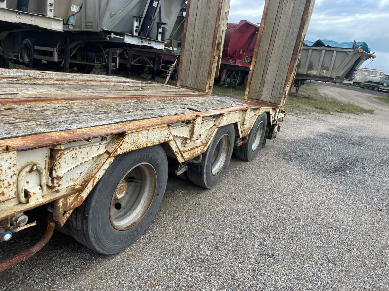 Semi-remorque Verem Porte engins