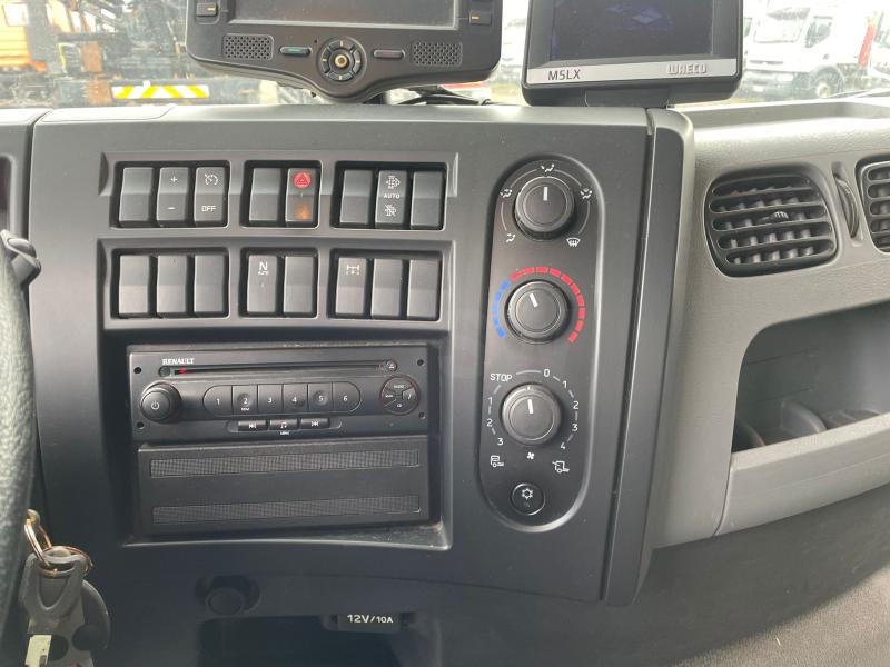 Engin de voirie Renault D-Series 19 Wide Camion benne à ordures ménagères