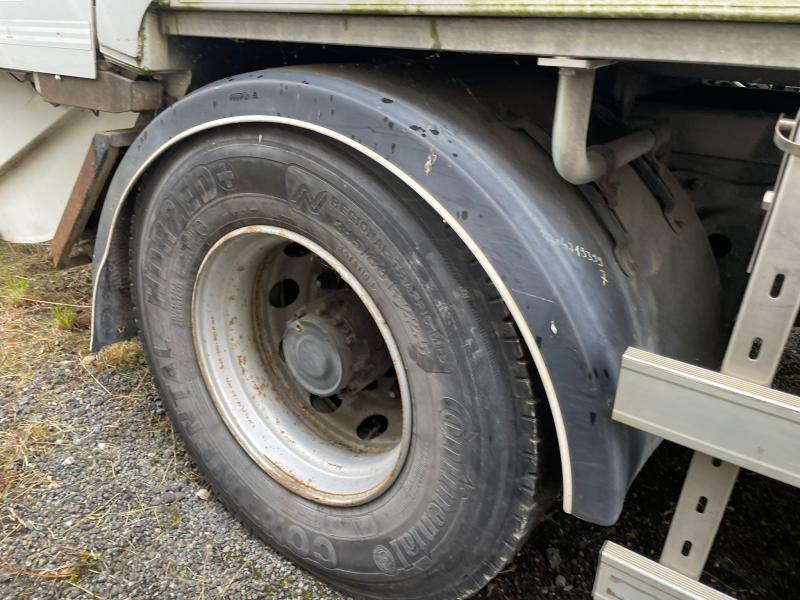 Engin de voirie Renault D-Series 19 Wide Camion benne à ordures ménagères