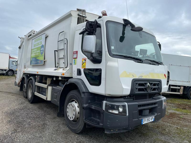 Engin de voirie Renault D-Series 26 Wide Camion benne à ordures ménagères