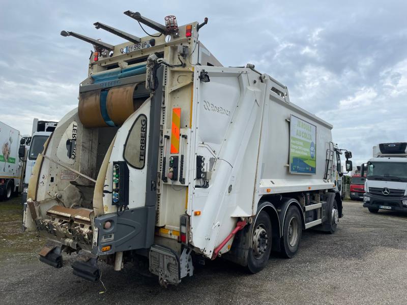 Engin de voirie Renault D-Series 26 Wide Camion benne à ordures ménagères