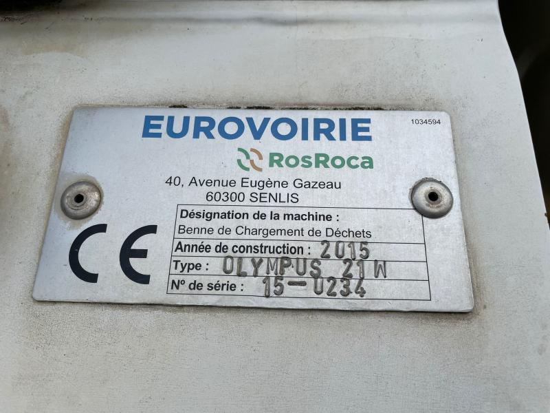 Engin de voirie Renault D-Series 26 Wide Camion benne à ordures ménagères