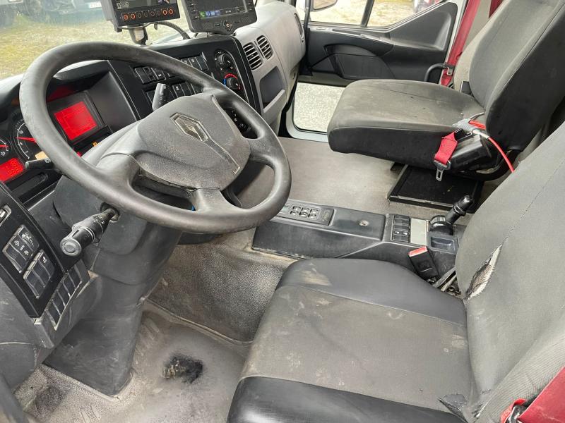 Engin de voirie Renault D-Series 26 Wide Camion benne à ordures ménagères