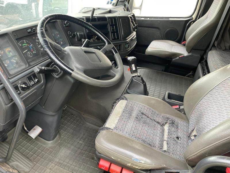 Tracteur Volvo FH12 380