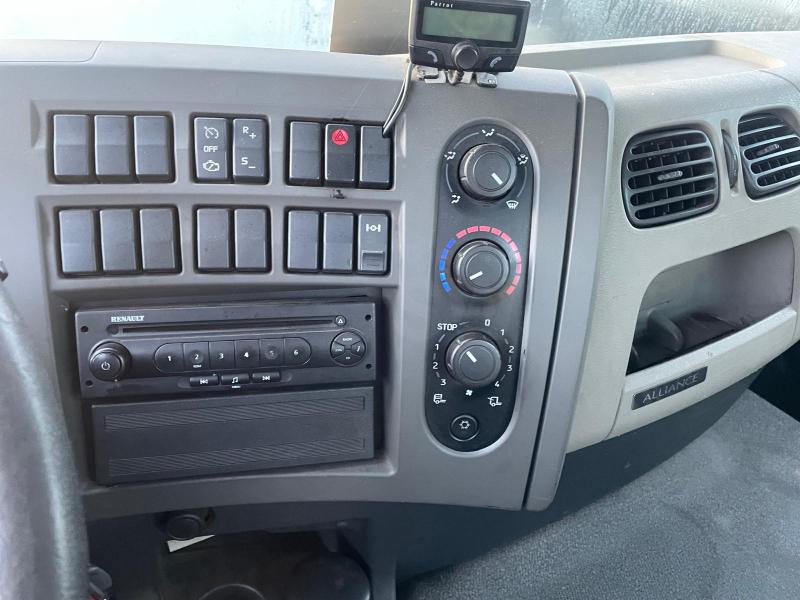 Camion Renault Premium 270 DXI Plateau