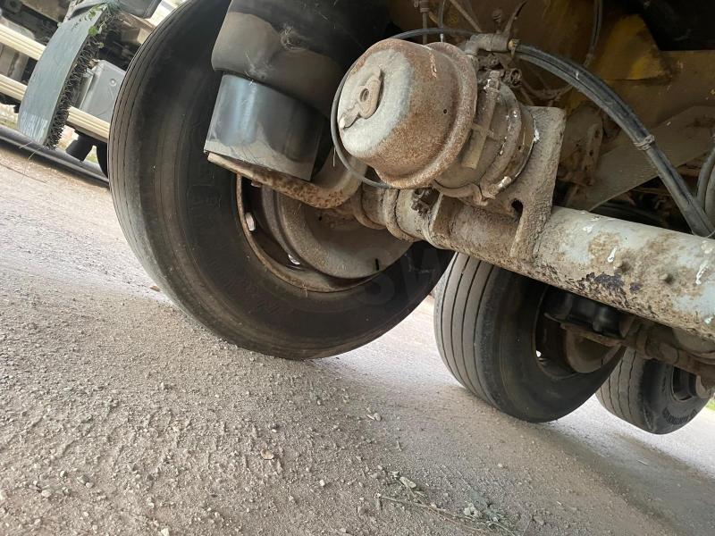 Semi-remorque Fruehauf Rideaux coulissants PLSC