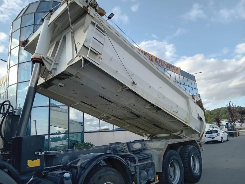 Camion Renault Kerax 410 DXI Benne Benne TP