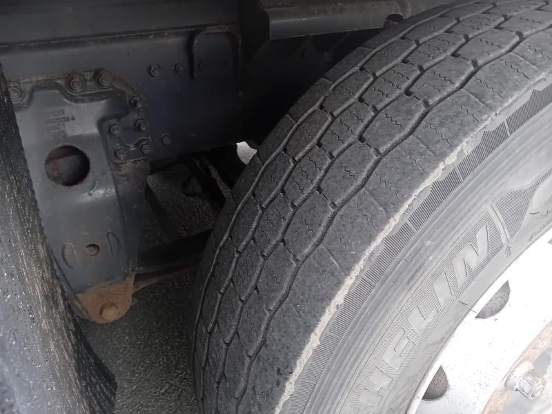 Engin de voirie Renault Premium 320.19 DCI Camion benne à ordures ménagères