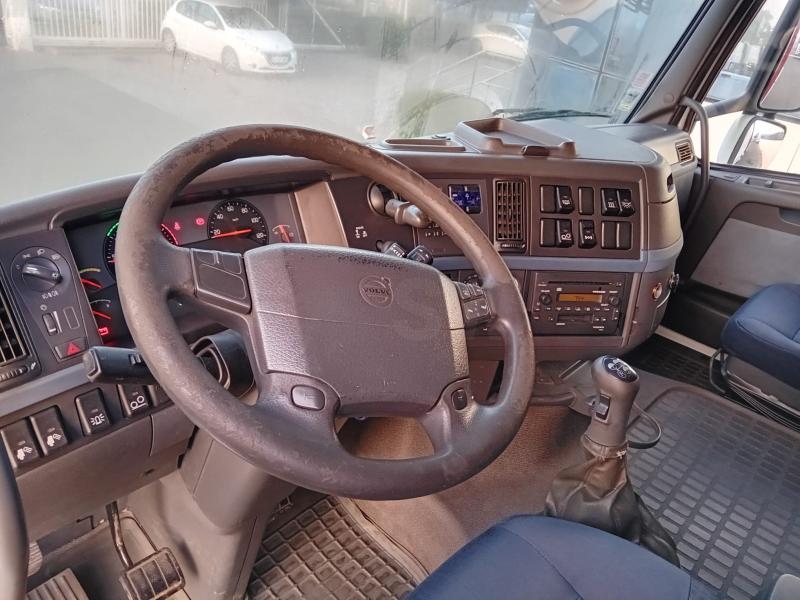 Camion Volvo FH Plateau