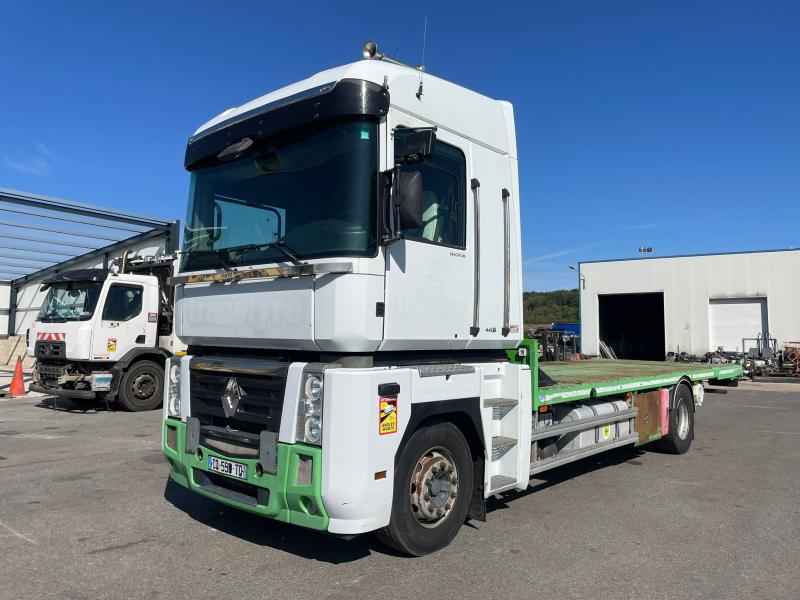 Camion Renault Magnum 440 DXI Plateau