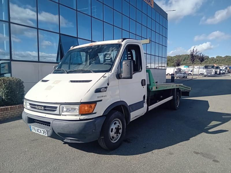 Utilitaire Iveco 35C14HPI Véhicules spéciaux Dépanneuse