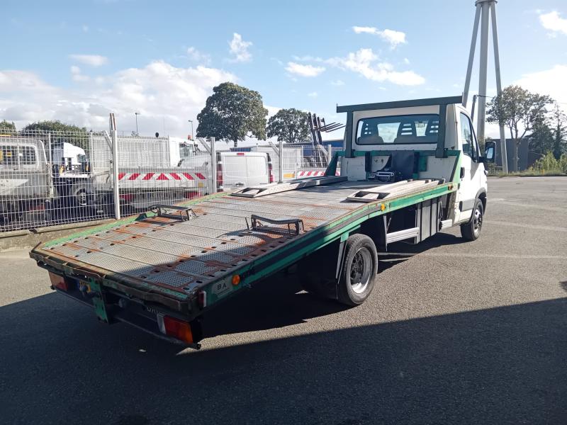 Utilitaire Iveco 35C14HPI Véhicules spéciaux Dépanneuse
