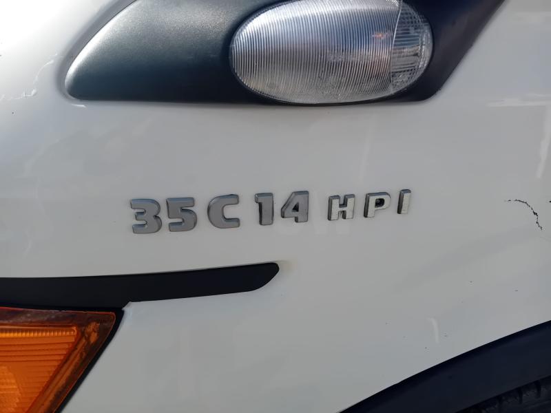 Utilitaire Iveco 35C14HPI Véhicules spéciaux Dépanneuse