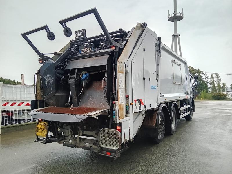 Engin de voirie Renault Premium 320.19 DXI Camion benne à ordures ménagères
