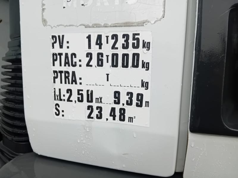 Engin de voirie Renault Premium 320.19 DXI Camion benne à ordures ménagères
