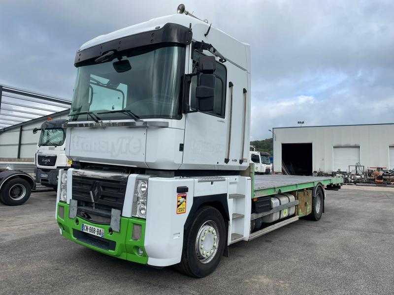 Camion Renault Magnum 440 DXI Plateau