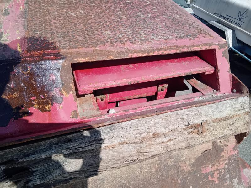 Semi-remorque Castera Porte engins