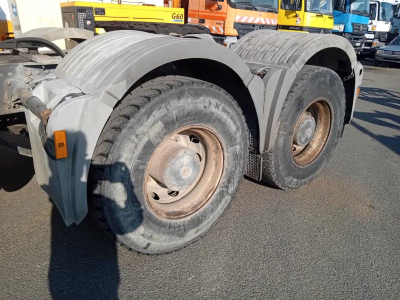 Tracteur Mercedes Actros 3350