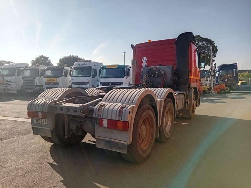 Tracteur Mercedes Actros 3350