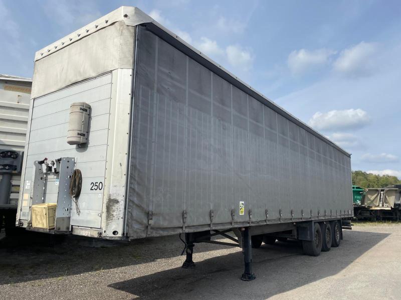 Semi-remorque Schmitz Cargobull Rideaux coulissants PLSC