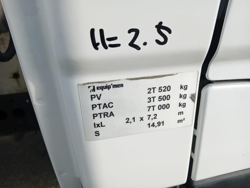 Utilitaire Iveco 35180 Véhicules spéciaux Dépanneuse