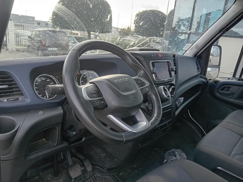 Utilitaire Iveco 35180 Véhicules spéciaux Dépanneuse