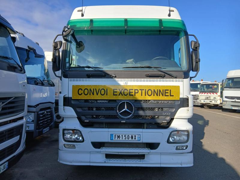 Tracteur Mercedes Actros 3355