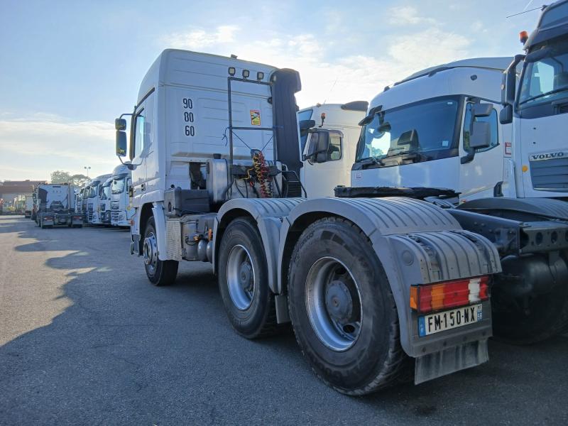 Tracteur Mercedes Actros 3355