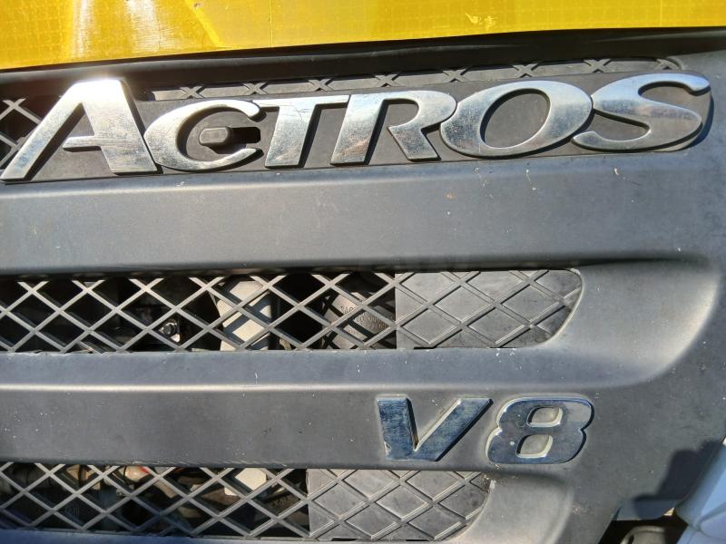 Tracteur Mercedes Actros 3355