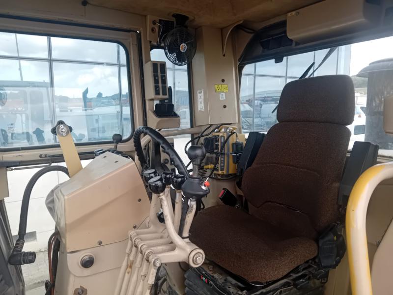 Niveleuse Caterpillar 12H