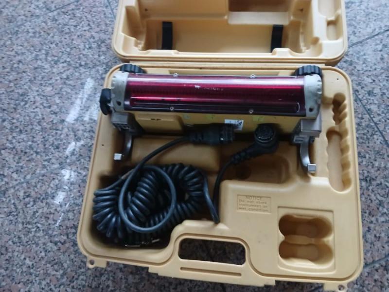 Niveleuse Caterpillar 12H