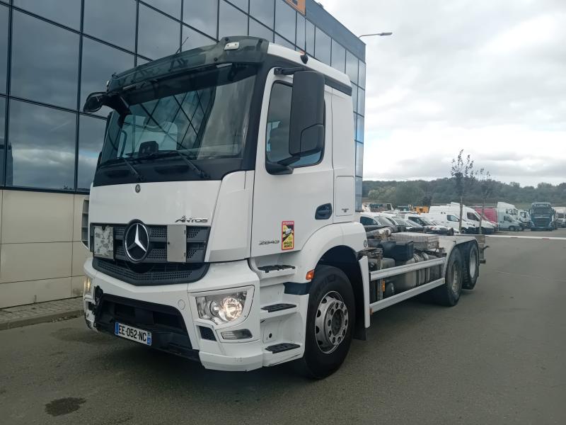 Camion Mercedes Antos 2643 Polybenne