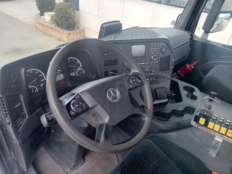 Camion Mercedes Antos 2643 Polybenne