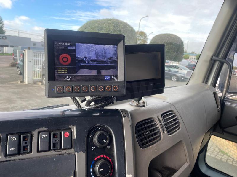 Engin de voirie Renault Premium 310.19 DXI Camion benne à ordures ménagères